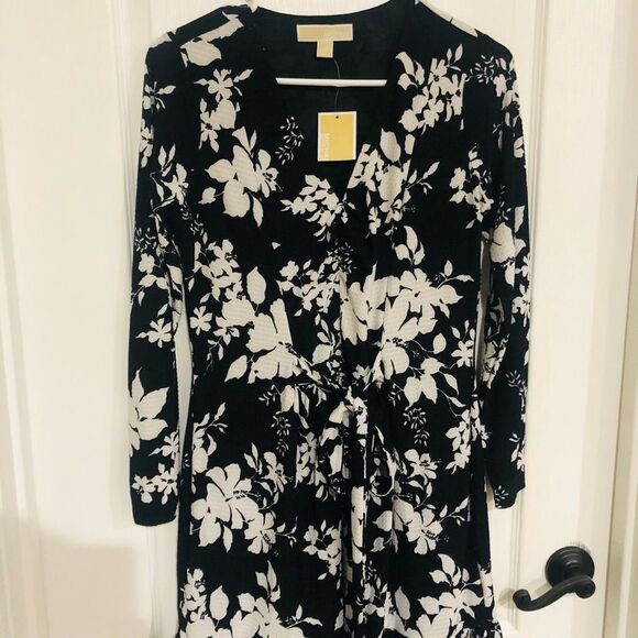 Brand New Michael Kors Women Black Floral‎ Pattern Dress Size P/S - Picture 1 of 8